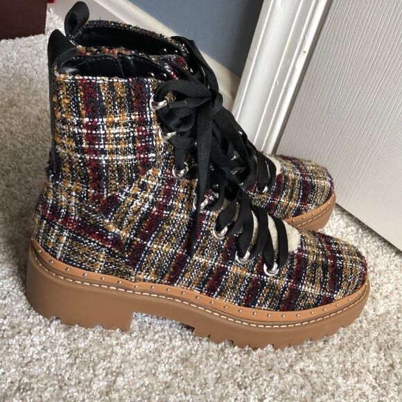 New Steve Madden Women sz 9 M Rainier Multi Plaid tweed Ankle Boots zip lace up - Picture 1 of 12
